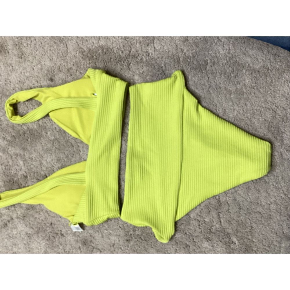 New L*SPACE apple green high waisted bikini set. Retails $209. Small - Picture 8 of 11